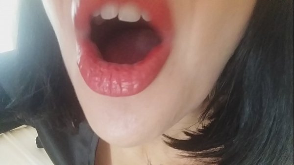 ማር፣ የእንጀራ እናትህ ዛሬ እንድትማር አትፈቅድልህም...በጣም እፈልግሃለሁ...